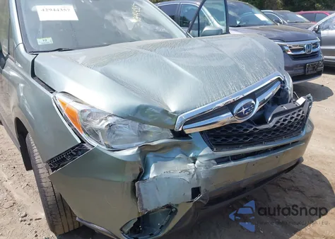 2015 Subaru Forester 2.5I Premium z USA, uszkodzony, nr VIN JF2SJADC6FG837434